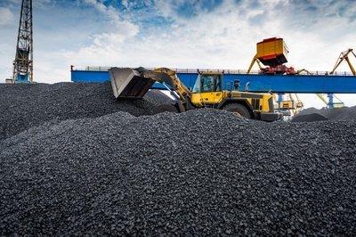 北部湾港集团首次集采集运7万吨山西煤炭，创造了同货种作业效率新高